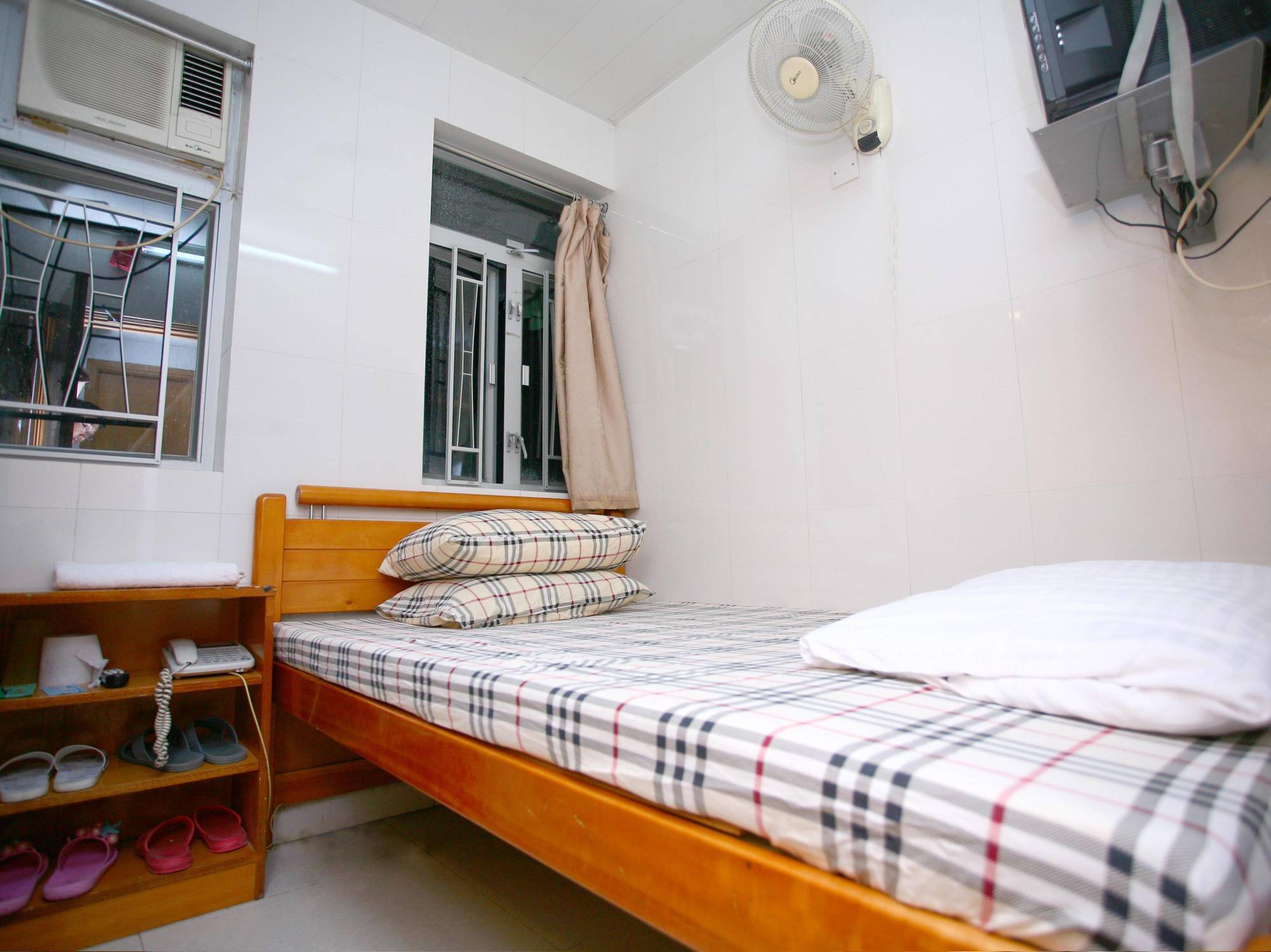 Pay-Less Guesthouse Гонконг Экстерьер фото