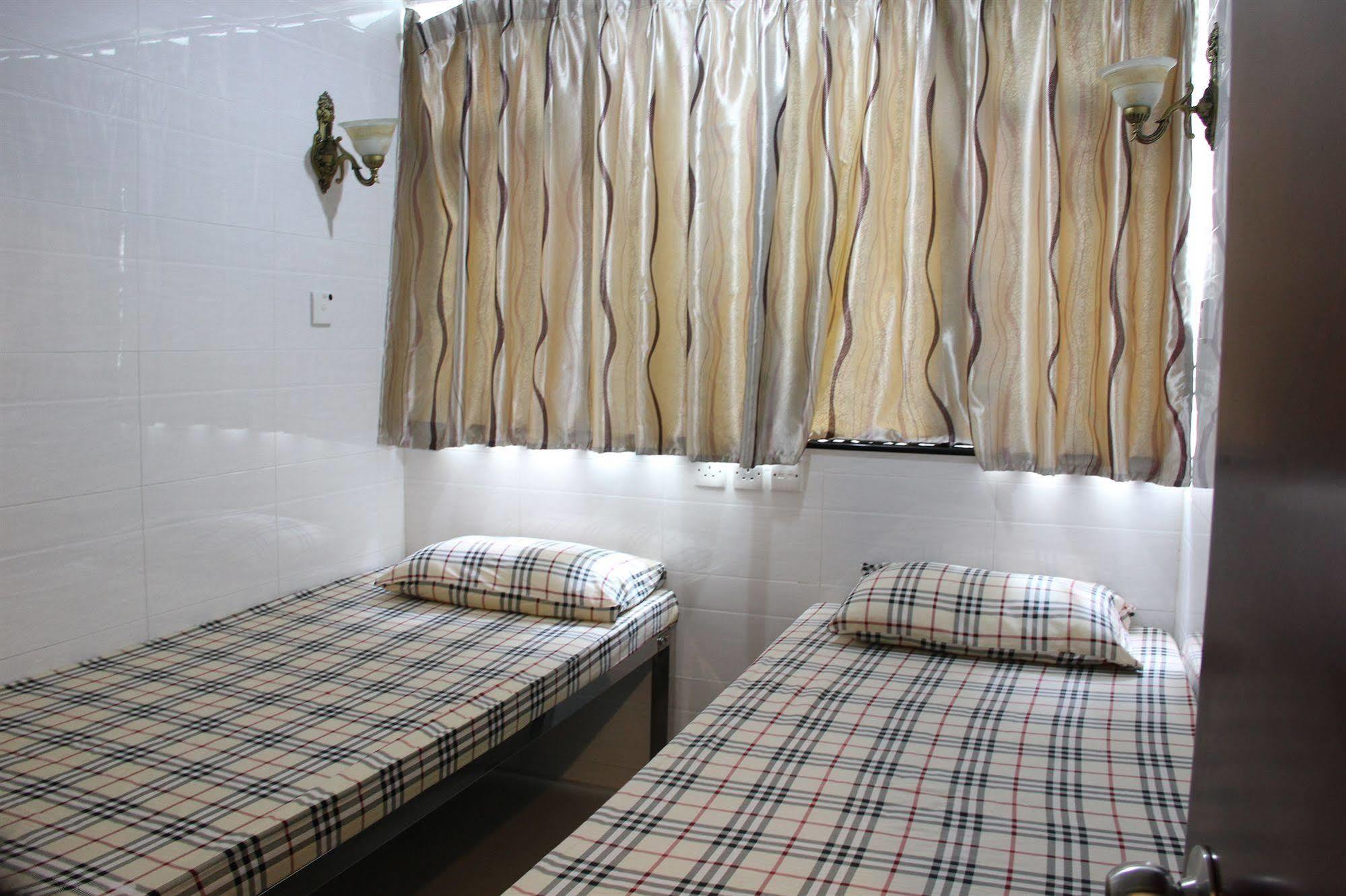 Pay-Less Guesthouse Гонконг Экстерьер фото