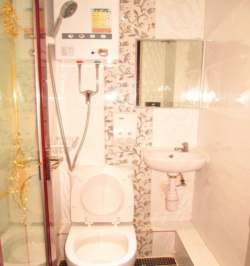 Pay-Less Guesthouse Гонконг Экстерьер фото
